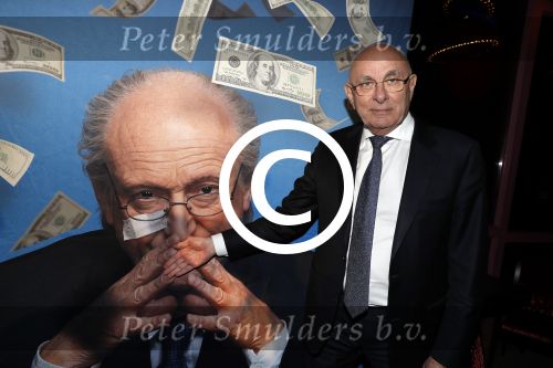 Hoorn 16 januari 2017
Premiere van FIFA Blatter, de val van de voetbalkeizer, in Schouwburg Het Park in Hoorn. 
Michael v Praag met zijn vrouw