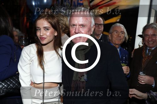 Amsterdam 29 januari 2017 
Surprise party Harry Mens vanwege zijn 70e verjaardag. Het werd gevierd op het leidse plein. dochter Nour Mens