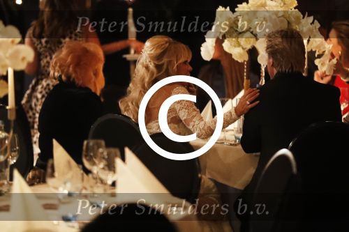 Hoofddorp 17 januari 2017
Patricia Paay is opnieuw getrouwd met Robbert Hinfelaar. Dat gebeurde in Claus party Center in Hoofddorp