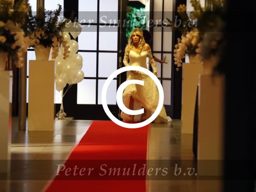 Hoofddorp 17 januari 2017
Patricia Paay is opnieuw getrouwd met Robbert Hinfelaar. Dat gebeurde in Claus party Center in Hoofddorp