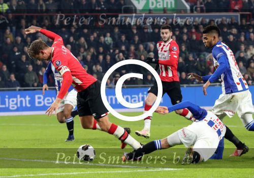 Eindhoven, 22 Januari 2017 Kompetitiewedstrijd PSV-SC Heerenveen, eindstand 4-3 met o.a. Michael v Gerwen die werd gehuldigd.