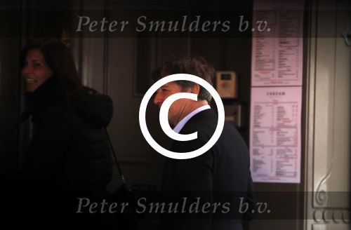 Amsterdam 9 januari 2016
Pierre Bokma met (een) vriendin op de Cornelis schuytstraat
