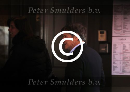 Amsterdam 9 januari 2016
Pierre Bokma met (een) vriendin op de Cornelis schuytstraat