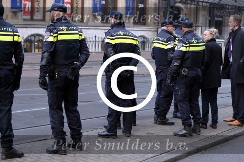 Amsterdam 18 januari 2017 
2e dag van nieuwjaarsreceptie Koning Willem Alexander en Koningion Maxima in paleis op de dam. Ook prinses Beatrix in aanwezig. Politie in hun nieuwe Kleding