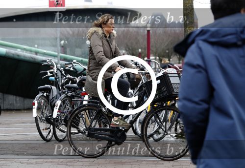 Amsterdam 4 februari 2017 
Prinses Marilene met dochter Felicia op haar verjaardag op de fiets in Amsterdam.