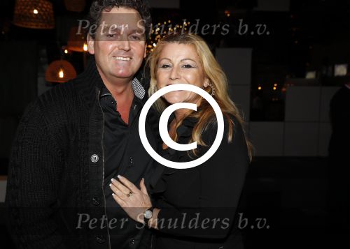 Aalsmeer 30 januari 2017
Nieuwjaarsreceptie Henk Geels in studio \'s Aalsmeer. ramon Beense met vrouw