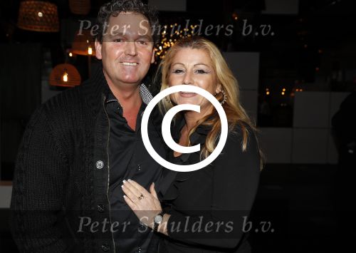 Aalsmeer 30 januari 2017
Nieuwjaarsreceptie Henk Geels in studio \'s Aalsmeer. ramon Beense met vrouw
