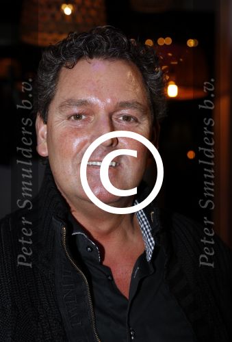 Aalsmeer 30 januari 2017
Nieuwjaarsreceptie Henk Geels in studio \'s Aalsmeer. ramon Beense met vrouw