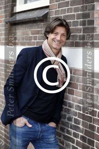 Amsterdam 11 januari 2017
Presentatie boek Opvliegers! 
Proosten op het boek en het nieuwe Jaar 2017 met oa Peggy Vrijens, Sandra Mattie, Laura Vlasblom, Antje Monteiro, Carolina Mout en Cystine Carreon Rick Engelkes