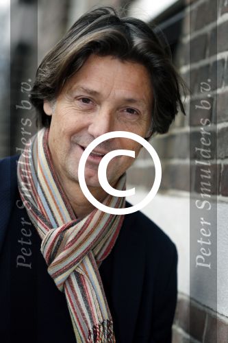 Amsterdam 11 januari 2017
Presentatie boek Opvliegers! 
Proosten op het boek en het nieuwe Jaar 2017 met oa Peggy Vrijens, Sandra Mattie, Laura Vlasblom, Antje Monteiro, Carolina Mout en Cystine Carreon Rick Engelkes