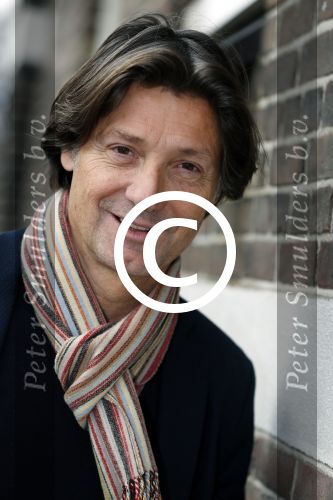 Amsterdam 11 januari 2017
Presentatie boek Opvliegers! 
Proosten op het boek en het nieuwe Jaar 2017 met oa Peggy Vrijens, Sandra Mattie, Laura Vlasblom, Antje Monteiro, Carolina Mout en Cystine Carreon Rick Engelkes