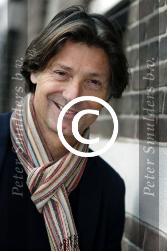 Amsterdam 11 januari 2017
Presentatie boek Opvliegers! 
Proosten op het boek en het nieuwe Jaar 2017 met oa Peggy Vrijens, Sandra Mattie, Laura Vlasblom, Antje Monteiro, Carolina Mout en Cystine Carreon Rick Engelkes