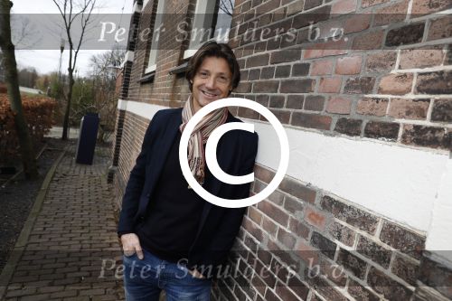 Amsterdam 11 januari 2017
Presentatie boek Opvliegers! 
Proosten op het boek en het nieuwe Jaar 2017 met oa Peggy Vrijens, Sandra Mattie, Laura Vlasblom, Antje Monteiro, Carolina Mout en Cystine Carreon Rick Engelkes