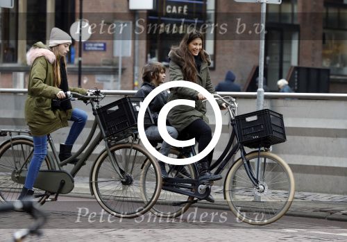 Amsterdam 29 januari 2017
Mark v d Loo en zijn vrouw Robine v d Meer gaan met hun zoon en dochter naar de film