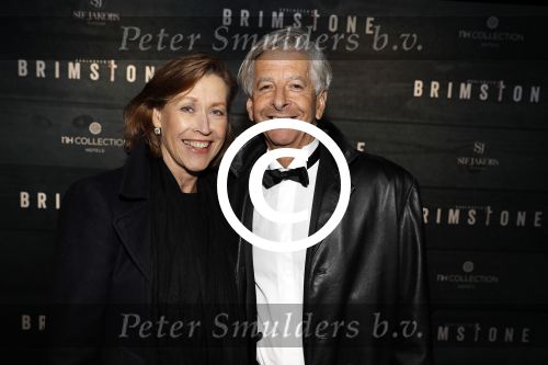 Amsterdam 9 januari 2016
Premiere Brimstone in Tuschinski met oa Emilia Jones en Dakota Fanning gemaakt door regisseur Martin Koolhoven .
Ronald Plasterk met partner