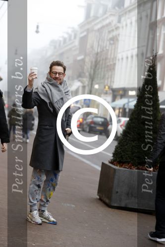 Amsterdam 24 januari 2017
Selwyn Senatori op de pc hooftstraat met kop koffie