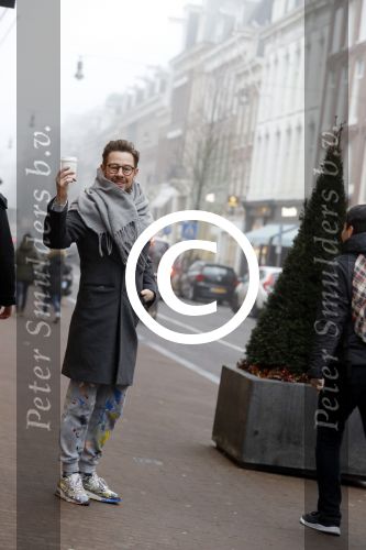 Amsterdam 24 januari 2017
Selwyn Senatori op de pc hooftstraat met kop koffie
