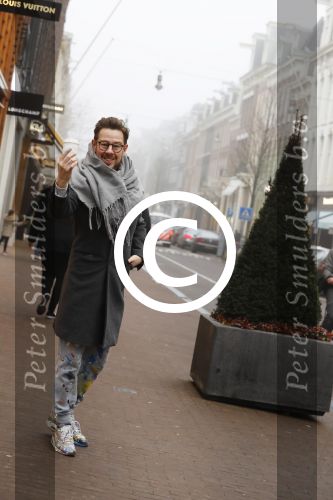 Amsterdam 24 januari 2017
Selwyn Senatori op de pc hooftstraat met kop koffie