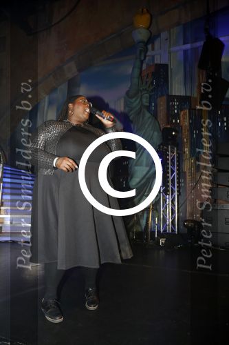 Aalsmeer 30 januari 2017
Nieuwjaarsreceptie Henk Geels in studio \'s Aalsmeer. Shirma Rouse