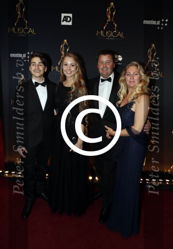 Utrecht 12 januari 2017
Uitreiking musical awards in het beatrixtheater.
Soraya Gerrits met vriend en ouders