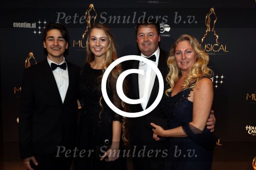Utrecht 12 januari 2017
Uitreiking musical awards in het beatrixtheater.
Soraya Gerrits met vriend en ouders