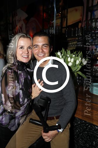 Amsterdam 29 januari 2017 
Surprise party Harry Mens vanwege zijn 70e verjaardag. Het werd gevierd op het leidse plein. Suze Mens met man Emile