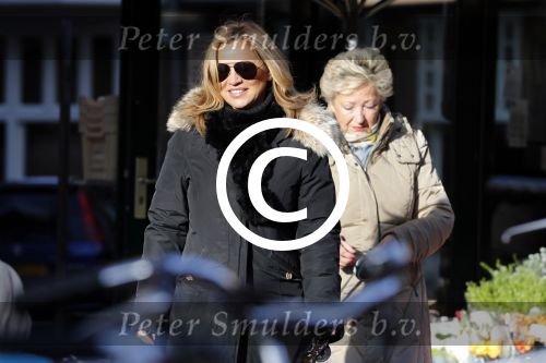 Amsterdam 13 januari 2017
Tatjana aan het winkelen met haar moeder.