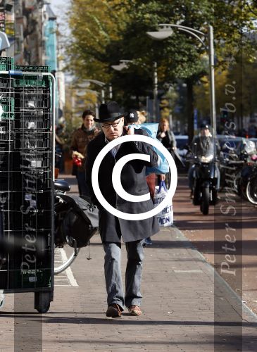 Amsterdam 23 oktober 2016
Youp van t Hek doet boodschappen bij Albert Heyn AH