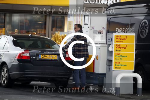 Emden 29 december 2017
Alexander Pechtold en zijn vriendin Anne Lok gaan naar het museum kunsthalle Emden in Duitsland