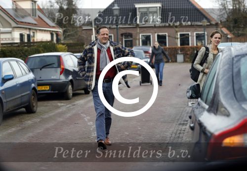 Friesland 29 december 2017
Alexander Pechtold met zijn vriendin Anne Lok bij een vakantiehuis in Friesland.
