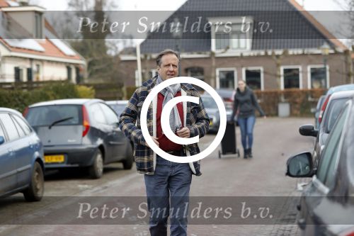 Friesland 29 december 2017
Alexander Pechtold met zijn vriendin Anne Lok bij een vakantiehuis in Friesland.