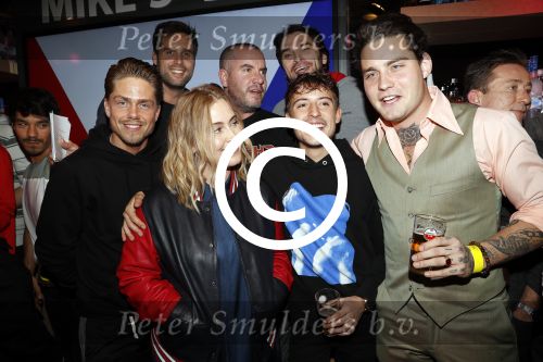 Rotterdam 24 januari 2018 
Perspresentatie samen gaan Vrienden van Amstel Live en Flying Dutch in ahoy.
oa aanwezig Guus Meeuwis Xander de Buisonje Anouk Lil Kleine Andre Hazes Direct Nick en Simon Broederliefde Douwe Bob John Ewbank Jeroen v Koningsbrugge eva