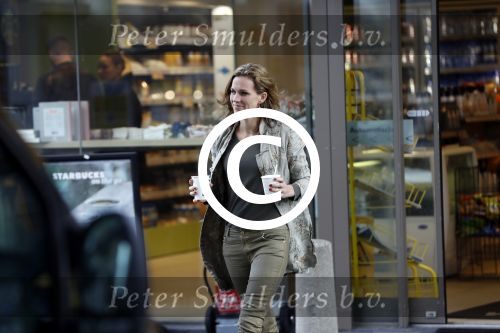 Emden 29 december 2017
Alexander Pechtold en zijn vriendin Anne Lok gaan naar het museum kunsthalle Emden in Duitsland
