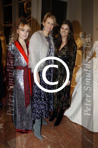 Amsterdam 31 januari 2018
Modeshow Claes iversen in de stopera. Anouk Smulders met Manon de Boer en..