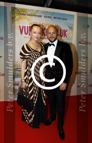 Amsterdam 22 januari 2018
Premiere het leven in vurrukkuluk in Tuschinski. carolien Spoor en John Karthaus