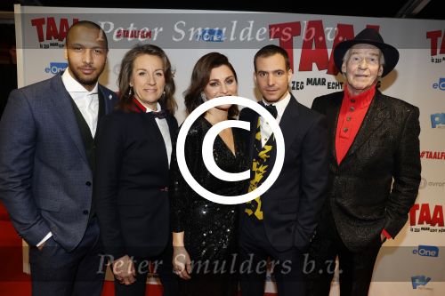 Amsterdam 15 januari 2018
Premiere Taal is zeg maar echt mijn ding in Tuschinski. cast met oa Fockeline Ouwerkerk Egbert Jan Weeber Peter Faber Tarikh JanssenBarbara Bredero en Paul Voorthuysen