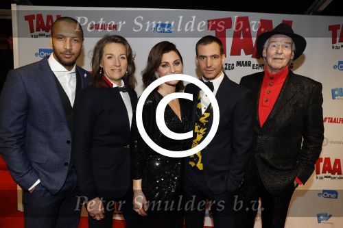 Amsterdam 15 januari 2018
Premiere Taal is zeg maar echt mijn ding in Tuschinski. cast met oa Fockeline Ouwerkerk Egbert Jan Weeber Peter Faber Tarikh JanssenBarbara Bredero en Paul Voorthuysen