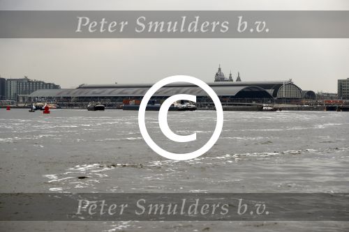 Amsterdam 28 september 2017
Diverse gebouwen aan het IJ . Eye Adam Toren Centraal station en Pontsteiger