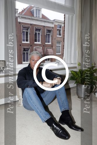 Amsterdam 11 januari 2018 
Dries Roelvink thuis in zijn appartement