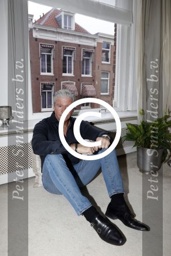 Amsterdam 11 januari 2018 
Dries Roelvink thuis in zijn appartement