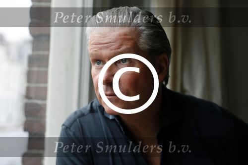 Amsterdam 11 januari 2018 
Dries Roelvink thuis in zijn appartement