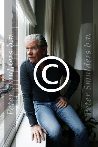 Amsterdam 11 januari 2018 
Dries Roelvink thuis in zijn appartement