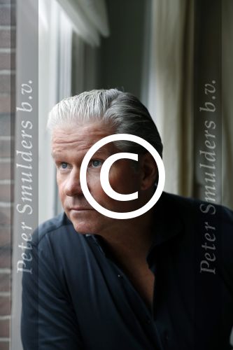 Amsterdam 11 januari 2018 
Dries Roelvink thuis in zijn appartement