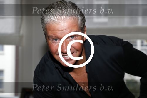 Amsterdam 11 januari 2018 
Dries Roelvink thuis in zijn appartement