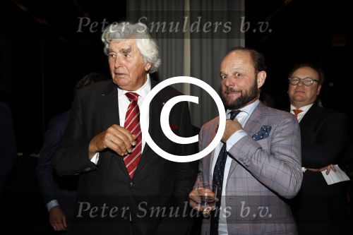 Amsterdam 11 januari 2018 
Uitreiking white canvas award aan Wouter Bos. Cor v Zadelhoff en Eduard Schaepman