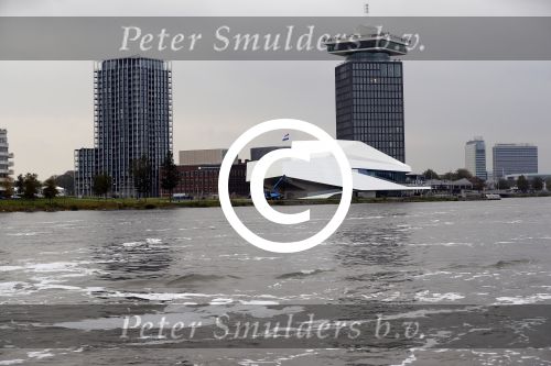 Amsterdam 28 september 2017
Diverse gebouwen aan het IJ . Eye Adam Toren Centraal station en Pontsteiger