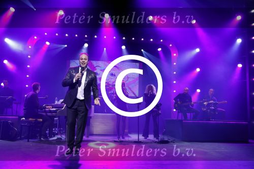 Uden 5 januari 2018
Start Tour de Frans in Theater Markant van Frans Bauer. Zoon Christiaan broer Dorus en zijn moeder zijn aanwezig
