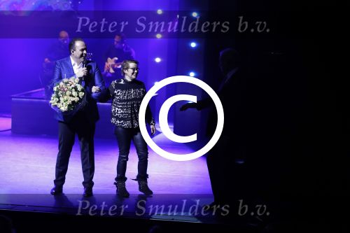 Uden 5 januari 2018
Start Tour de Frans in Theater Markant van Frans Bauer. Zoon Christiaan broer Dorus en zijn moeder zijn aanwezig