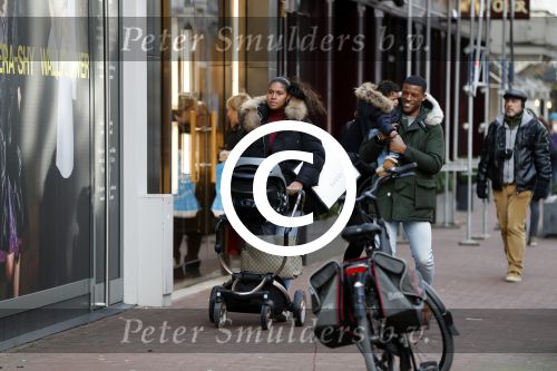 Amsterdam 17 januari 2018
Georginio Wijnaldum met zijn vriendin en zoonJacian Emile Wijnaldum op de pc hooftstraat
