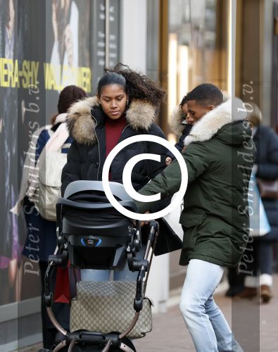 Amsterdam 17 januari 2018
Georginio Wijnaldum met zijn vriendin en zoonJacian Emile Wijnaldum op de pc hooftstraat